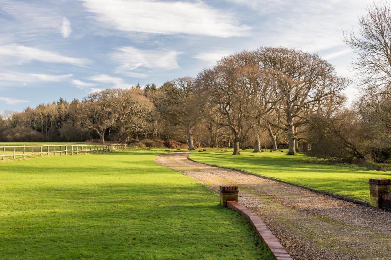 Yards Brake On 40 Acres Of Private Land Villa Langton Matravers Exterior photo